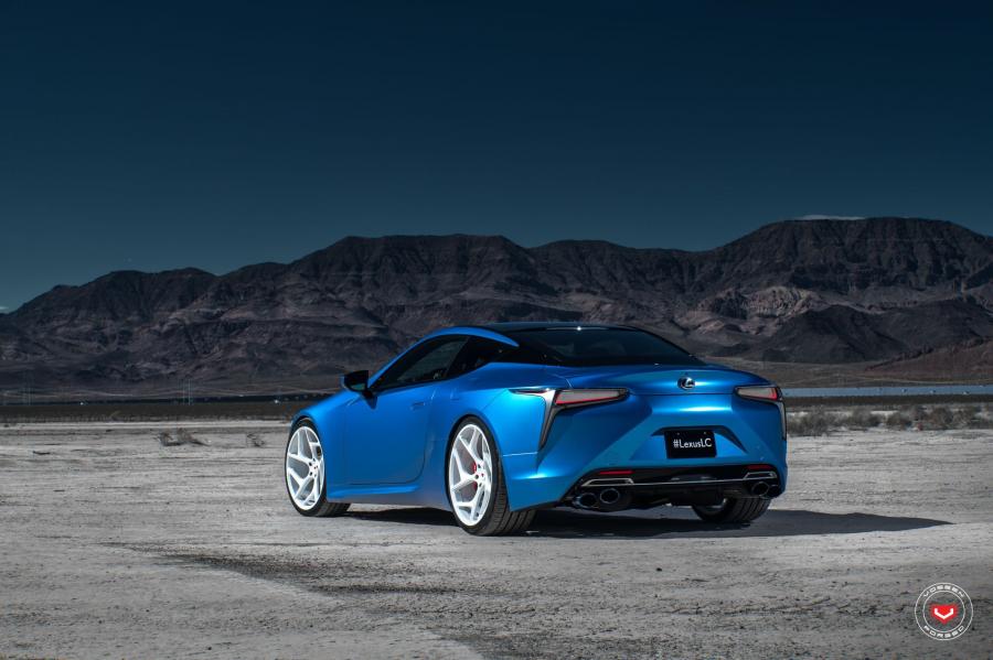  Lexus LC500 on Vossen Wheels (CG-205T) 2017 года  (фото 6 из 21)